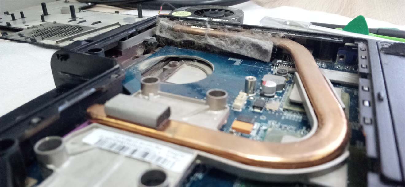 чистка ноутбука Lenovo в Стрельне