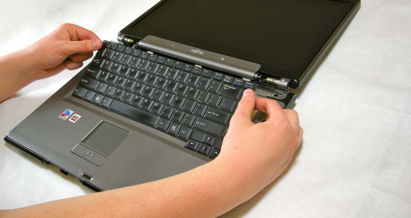 ремонт ноутбуков Фуджитсу в Стрельне