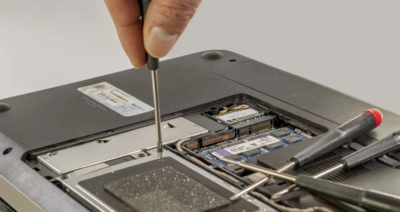 HP ноутбук ремонт в Стрельне
