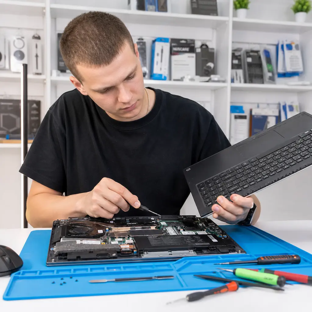 заменить клавиатуру на ноутбуке Acer в Стрельне
